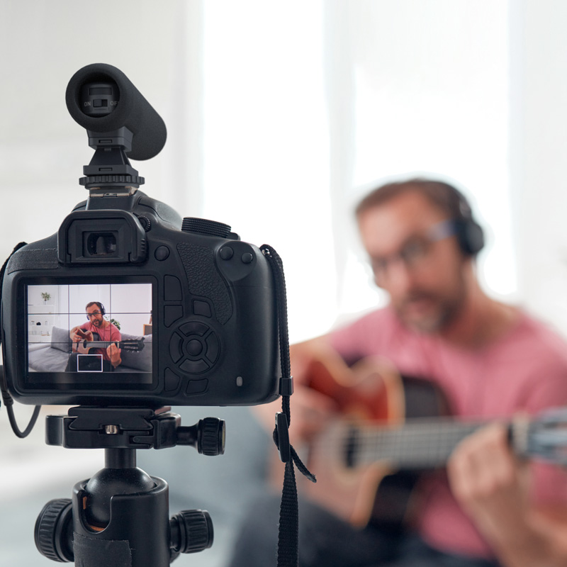 GO CAM – Your DSLR Companion