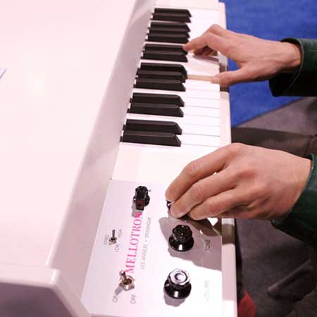 Behringer | Product | TD-3-MO-AM Behringer | Product | TD-3-MO-AM