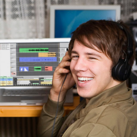 Estudio en una pequeña caja negra