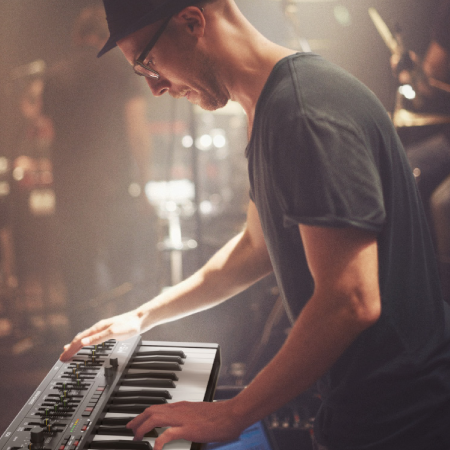 Behringer | Product | MS-1-BK