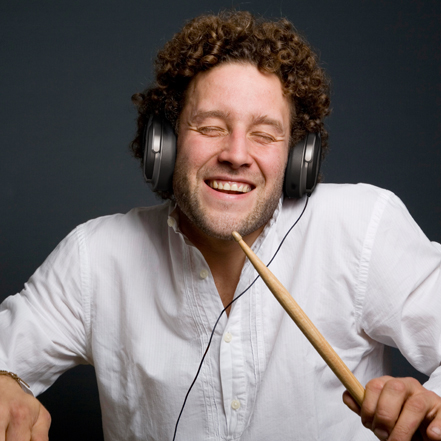 Déjalos que te vuelen la cabeza.