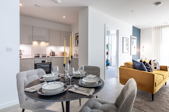 25.05.02 Cside Meridian One 2 bed apt -40-HDR