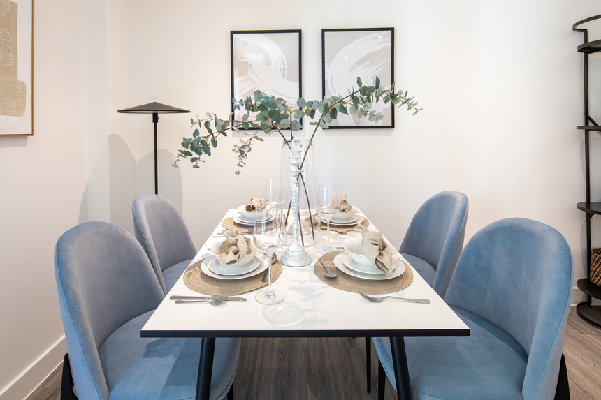 26.04.29 Hepworth Dury Apt 5 P368  -51