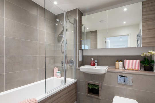 26.04.30 Hepworth Dury Apt 32 P395  -54