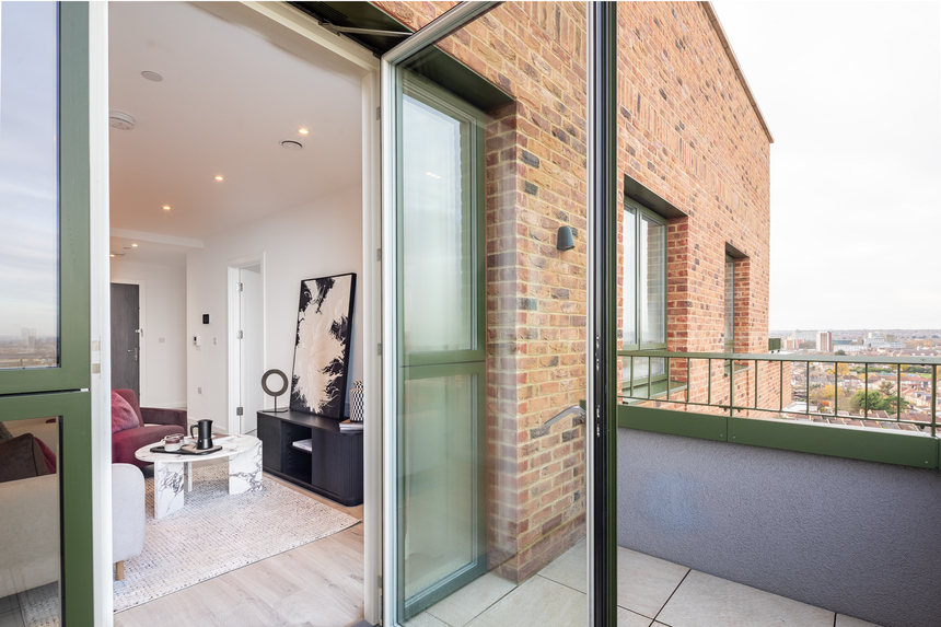 25.12.05 Meridan P1103-51-HDR