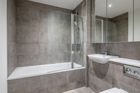 25.12.05 Meridan P1103-80