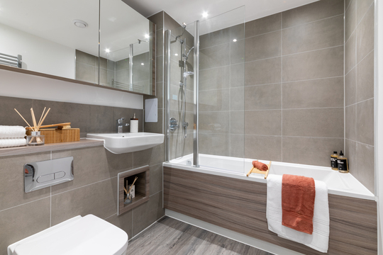 26.04.29 Hepworth Dury Apt 5 P368  -92