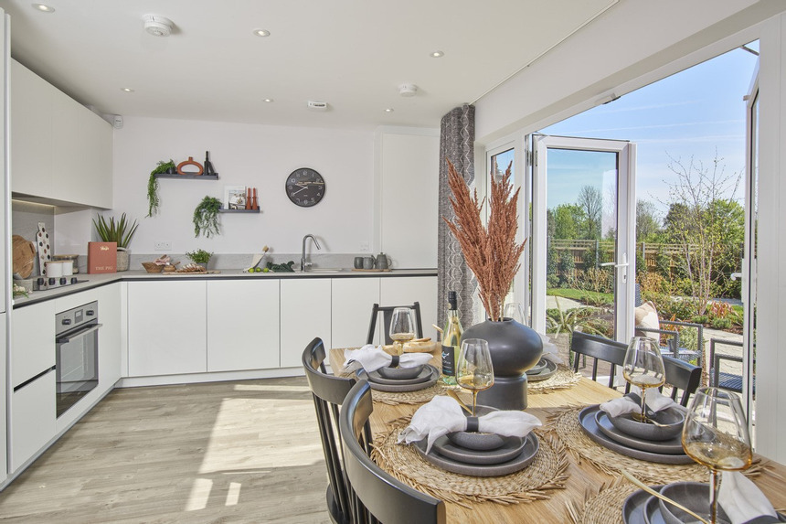 Alvaredus DEE THREE plots 6 and 4 Kitchen Dining_Housetype_Plot_-_Hero_860x573 18.8.26