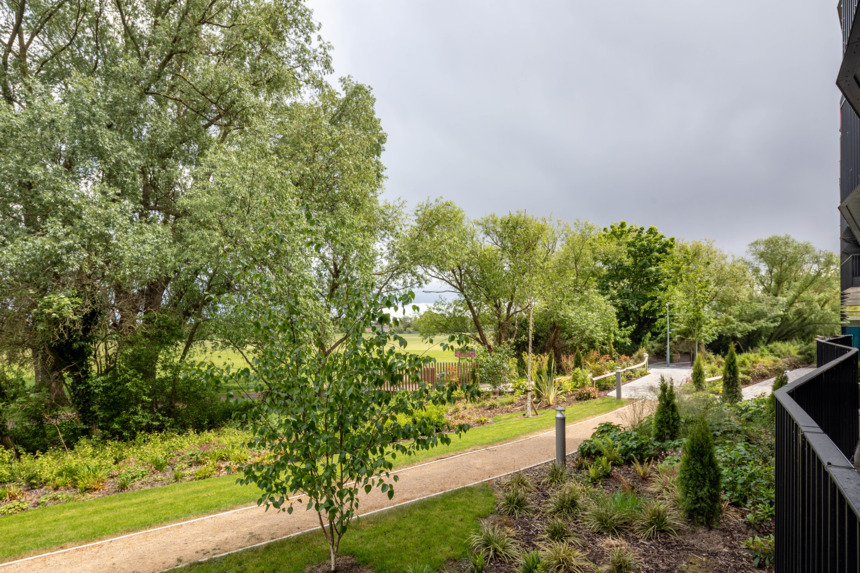 26.05.13 Northwick Parkside 2 Bed Apt-70