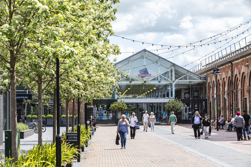 Designer Outlet Swindon www.andrewhendry.com85