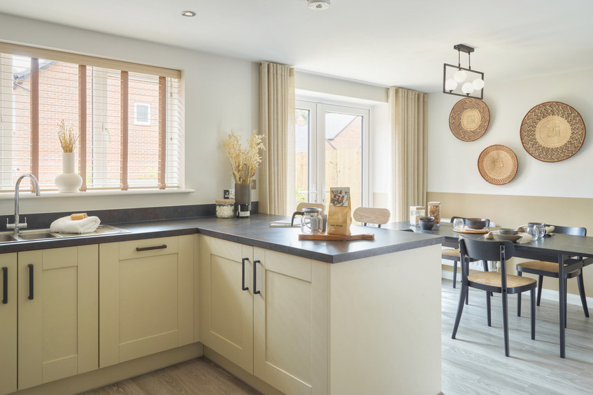 Bovis Kidderminster Crescent Cypress85464_Housetype_Plot_-_Hero_860x573