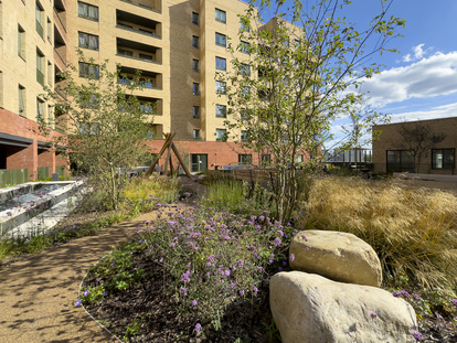 MeridianOne_The_Podium-12[1]