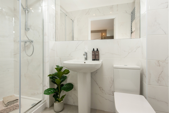 LH-VMCW-Cooper Fields-TYpical Ensuite (h)