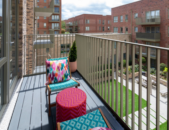 26.05.15 Cside South Oxhey one bed apt-43