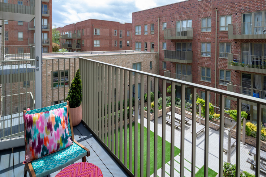 26.05.15 Cside South Oxhey one bed apt-41