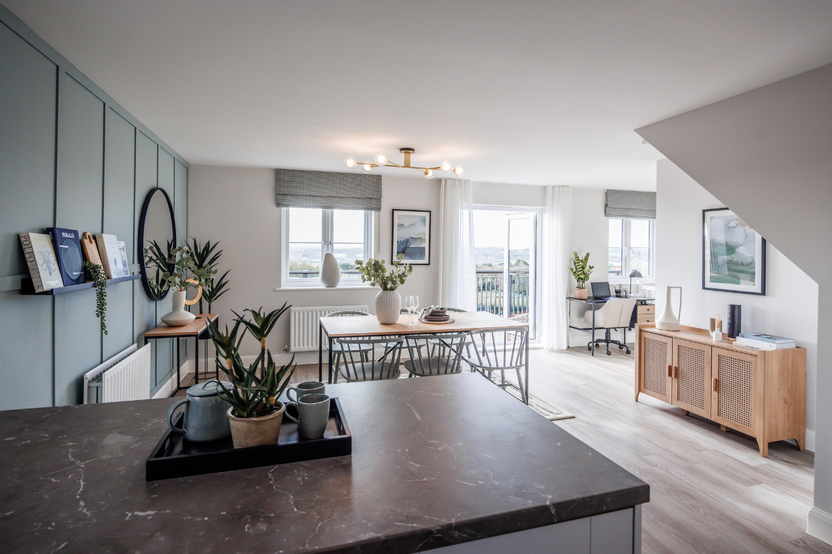 VDSW LH WADE DEVON DINING 2