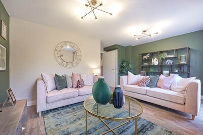 Home H005