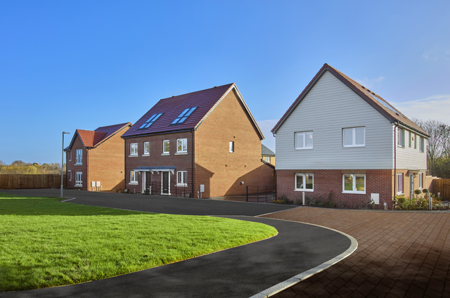 252313-23_marketing_suite_and_show_home_a