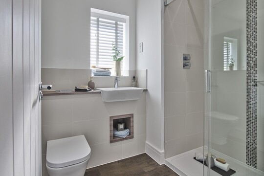 Cedar Ensuite