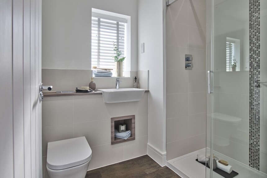 Cedar Ensuite