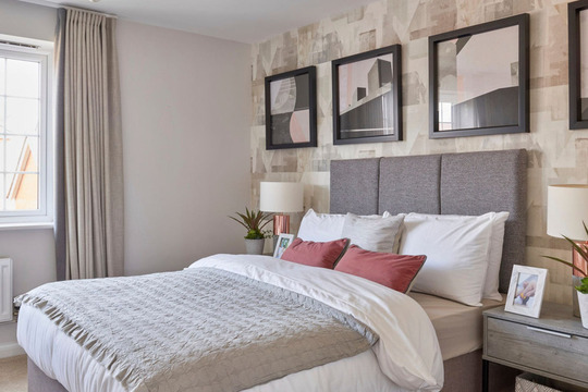 The Roberts HT 241 - Bedroom One