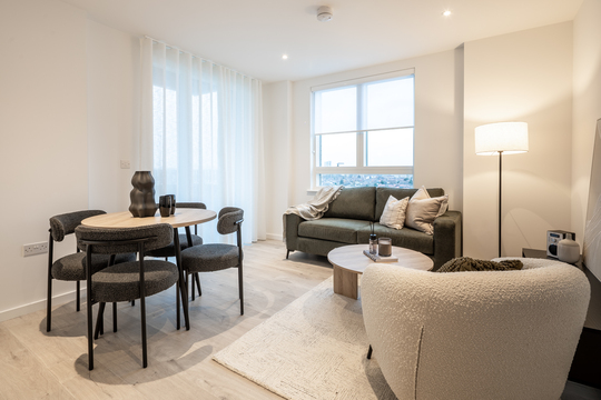 25.12.05 Meridan P907-25-HDR