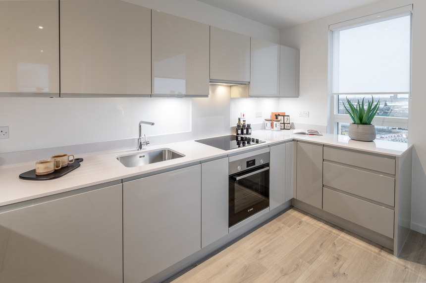 25.12.05 Meridan P907-43-HDR