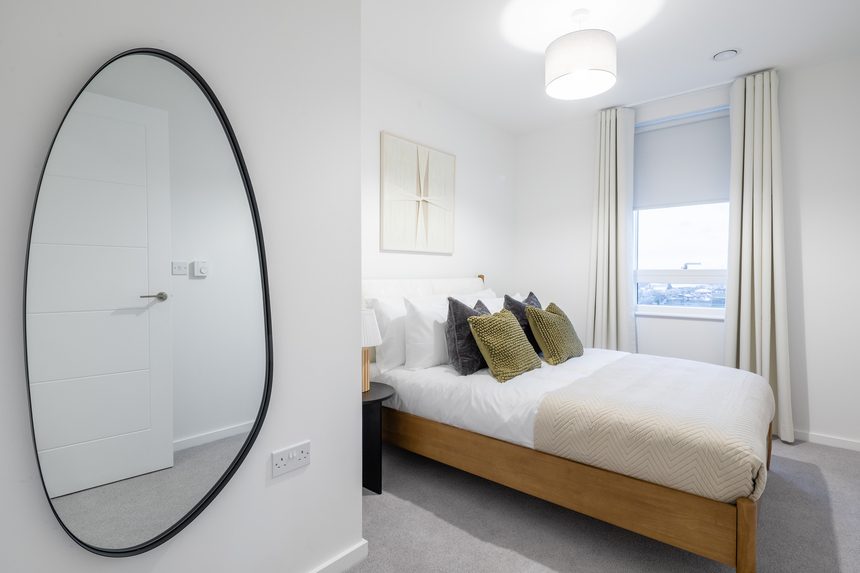 25.12.05 Meridan P907-67-HDR