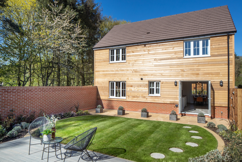 L-VIPWM-EDM.Edmund-PAGA-21-002