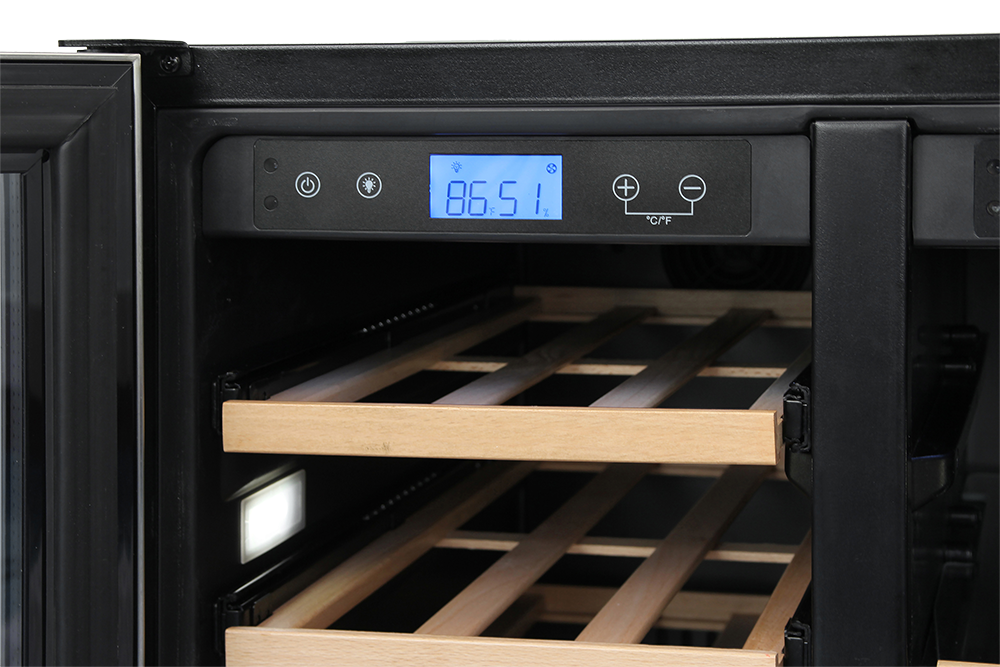 Model: TBC2401DI | Thor 24" 21-Bottle 95 Can Beverage Center