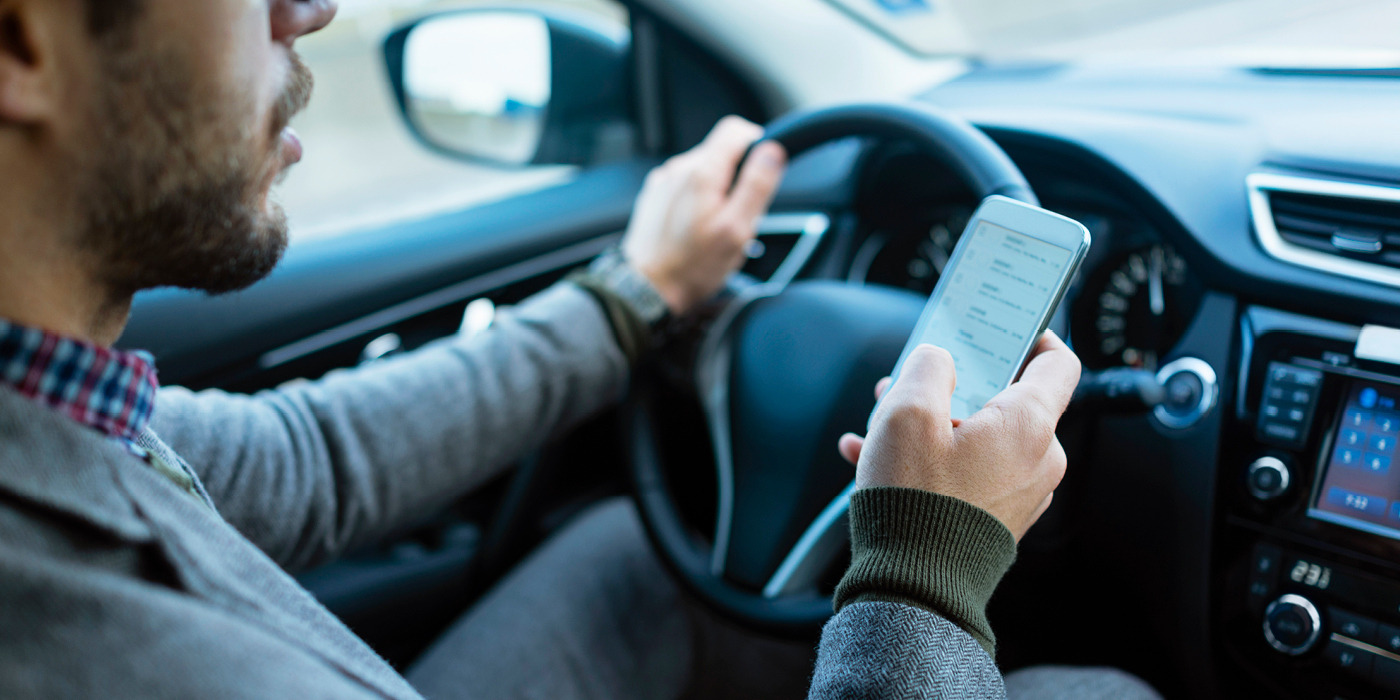 driver texting while driving