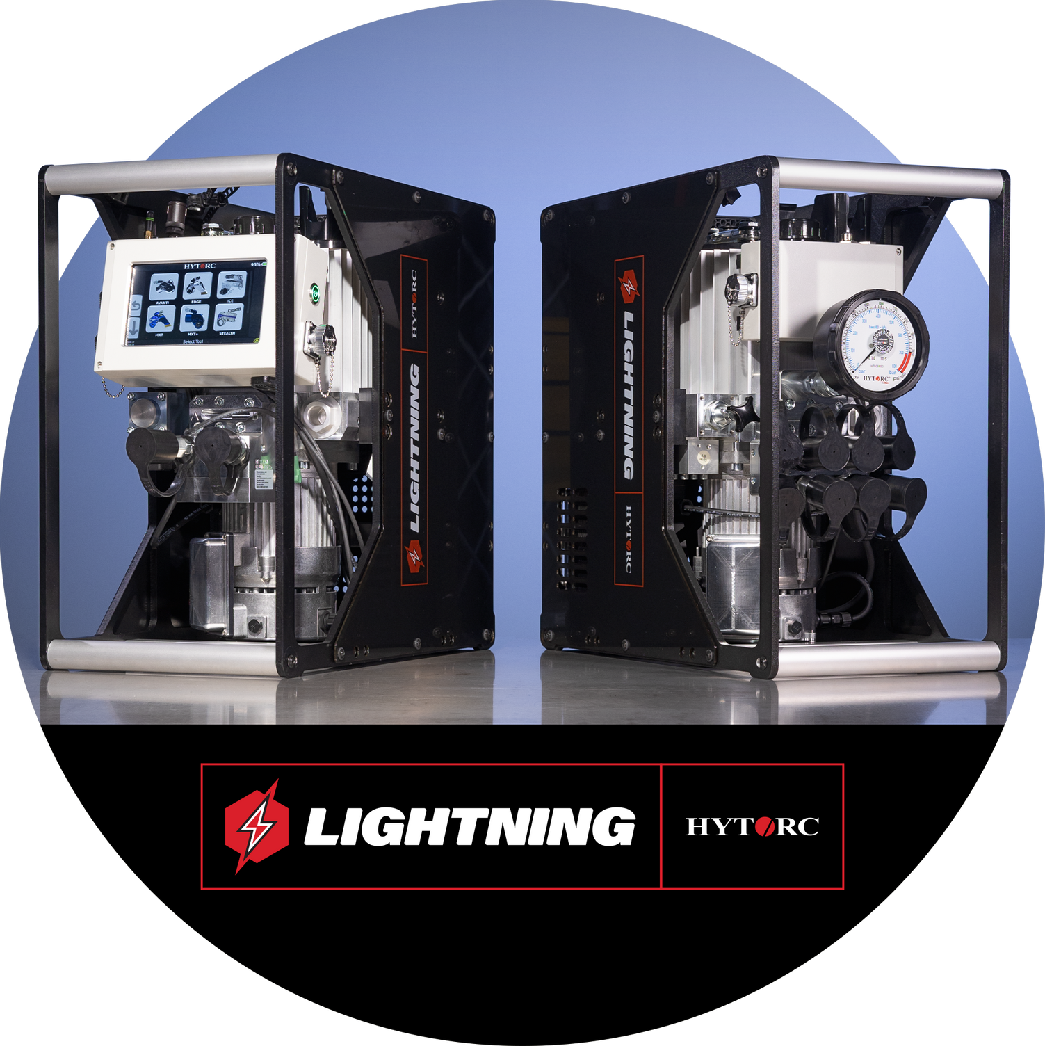 The LIGHTNING Smart and the LIGHTNING Standard battery-operated hydraulic pumps side-by-side