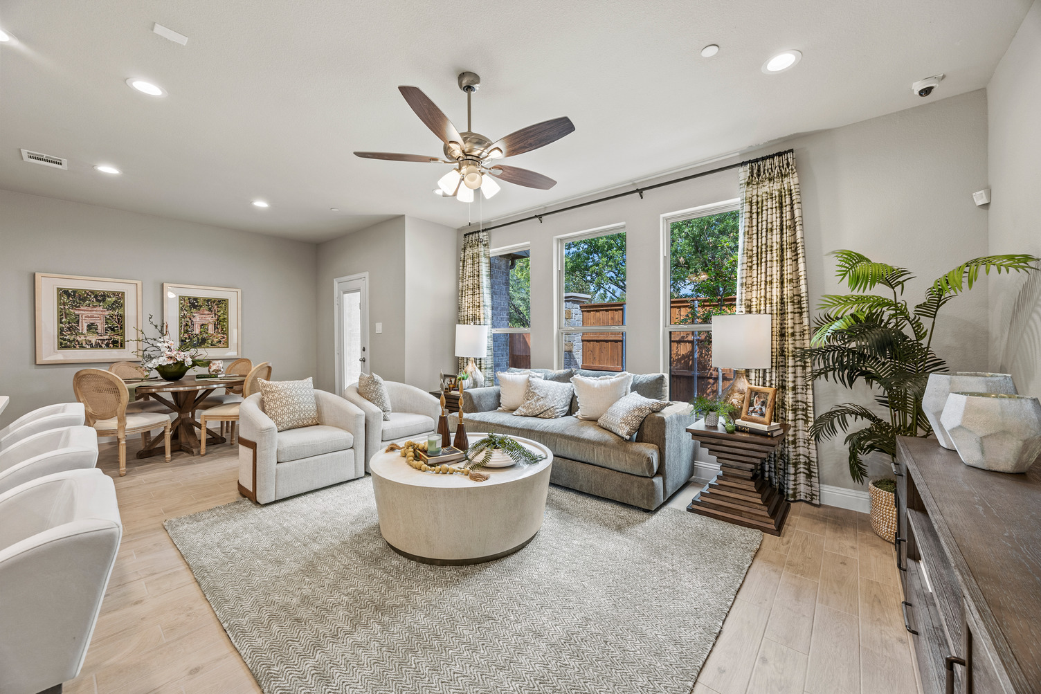 Jasper - Living Room