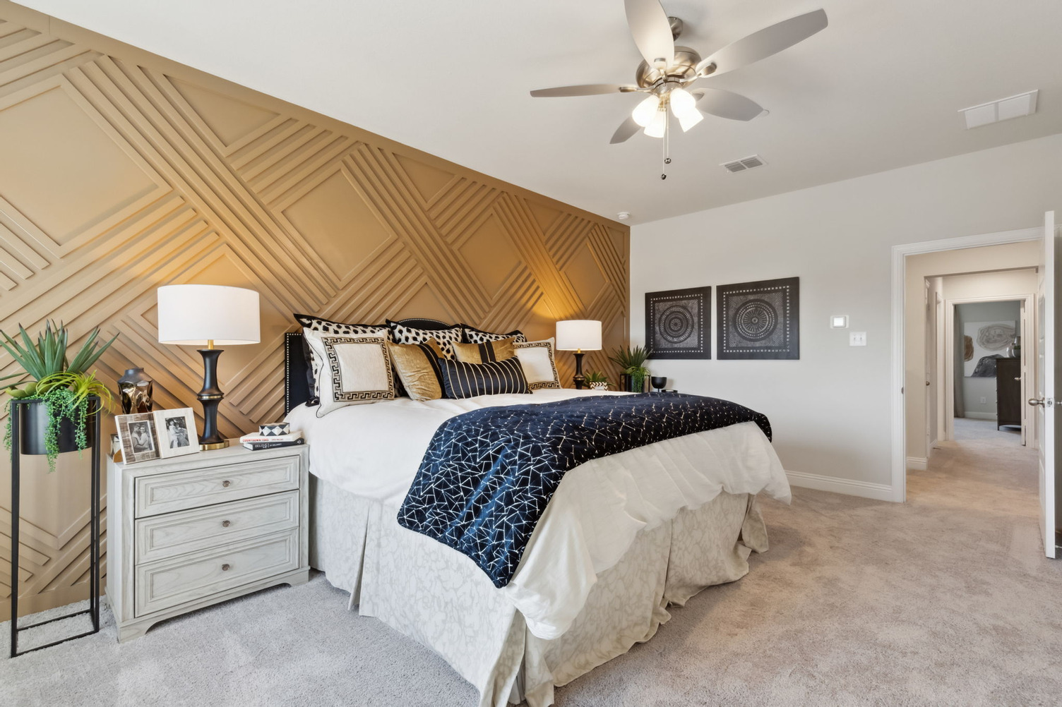 Conroe - Primary Bedroom