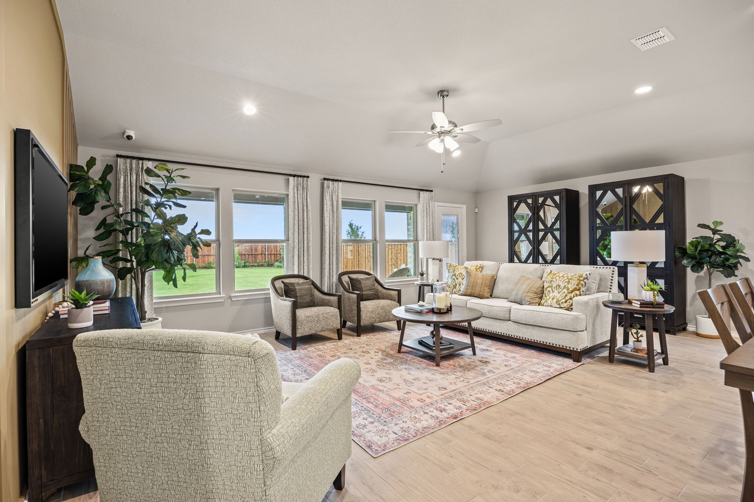 Lincoln - Living Room