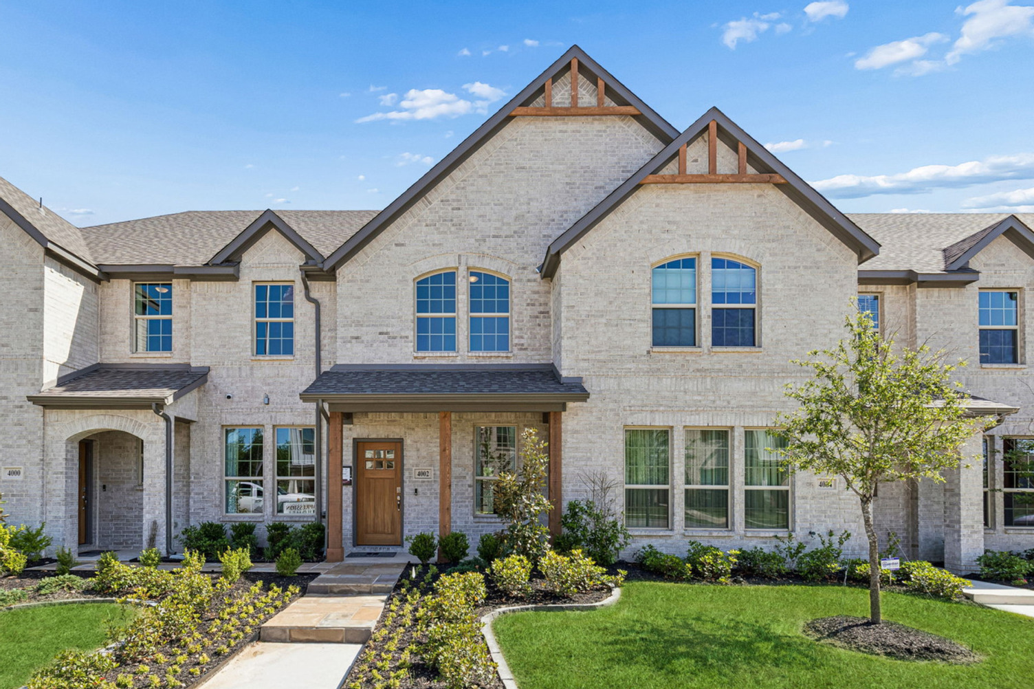 Sanger Circle - Arrowhead Y1400