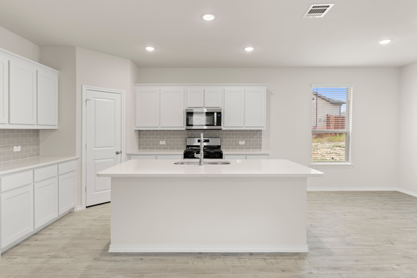 Maple at 2509 Heeler Drive, Mesquite, Texas: photo 3