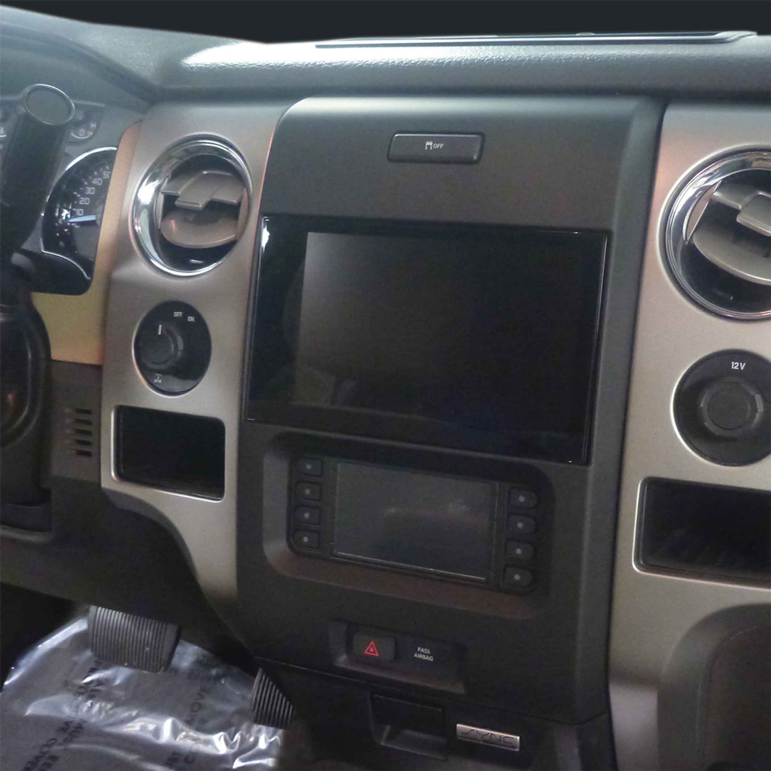 Ford F-150 2013-2014 (with 4.2" screen) - Fits Pioneer 8" Radios