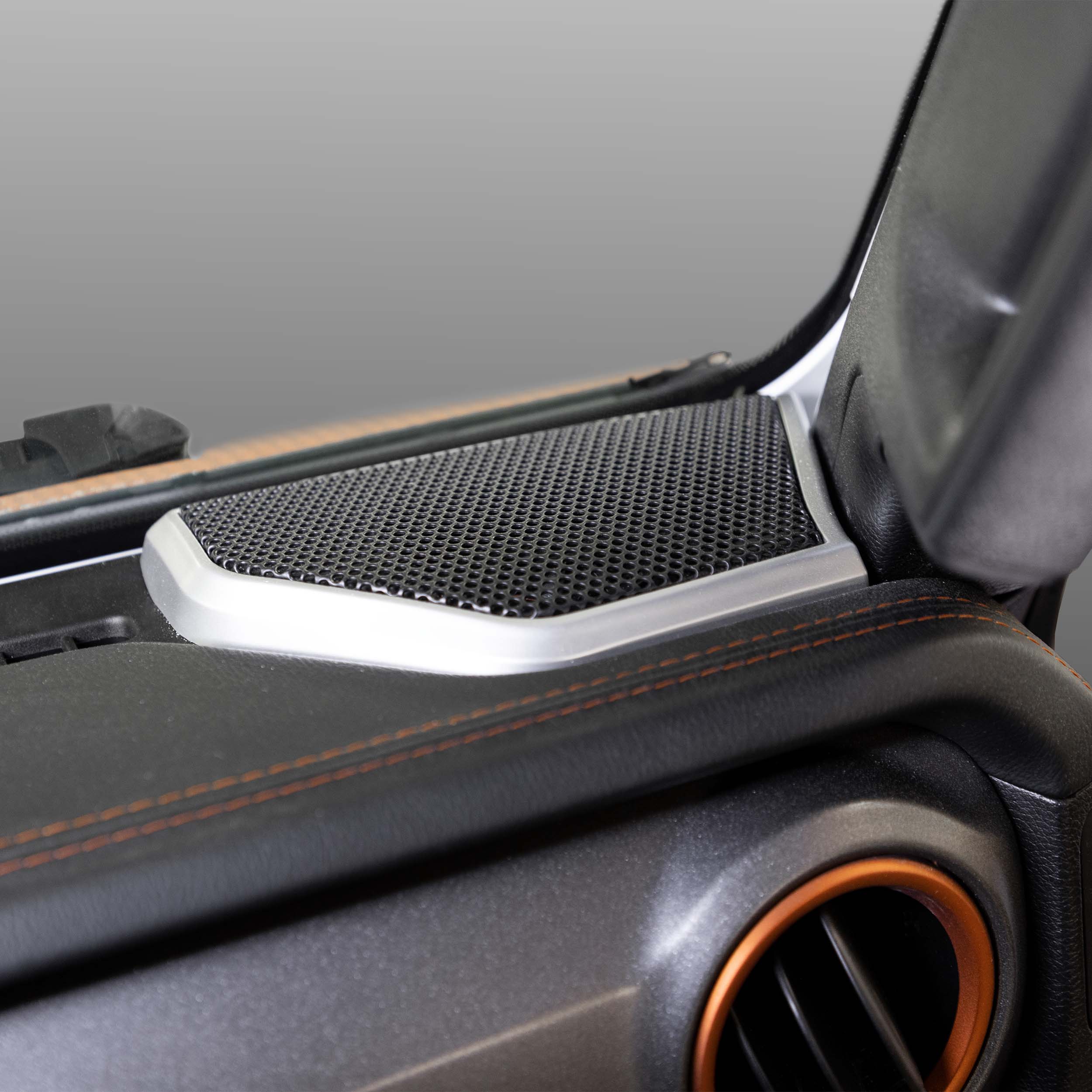 AUDIO KIT – FITS SELECT JEEP® JL 2024-UP (NON-AMPLIFIED)